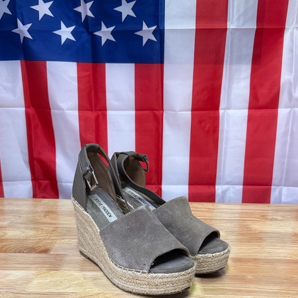 Steve Madden Taupe Wedge Sandals - Picture 1 of 16